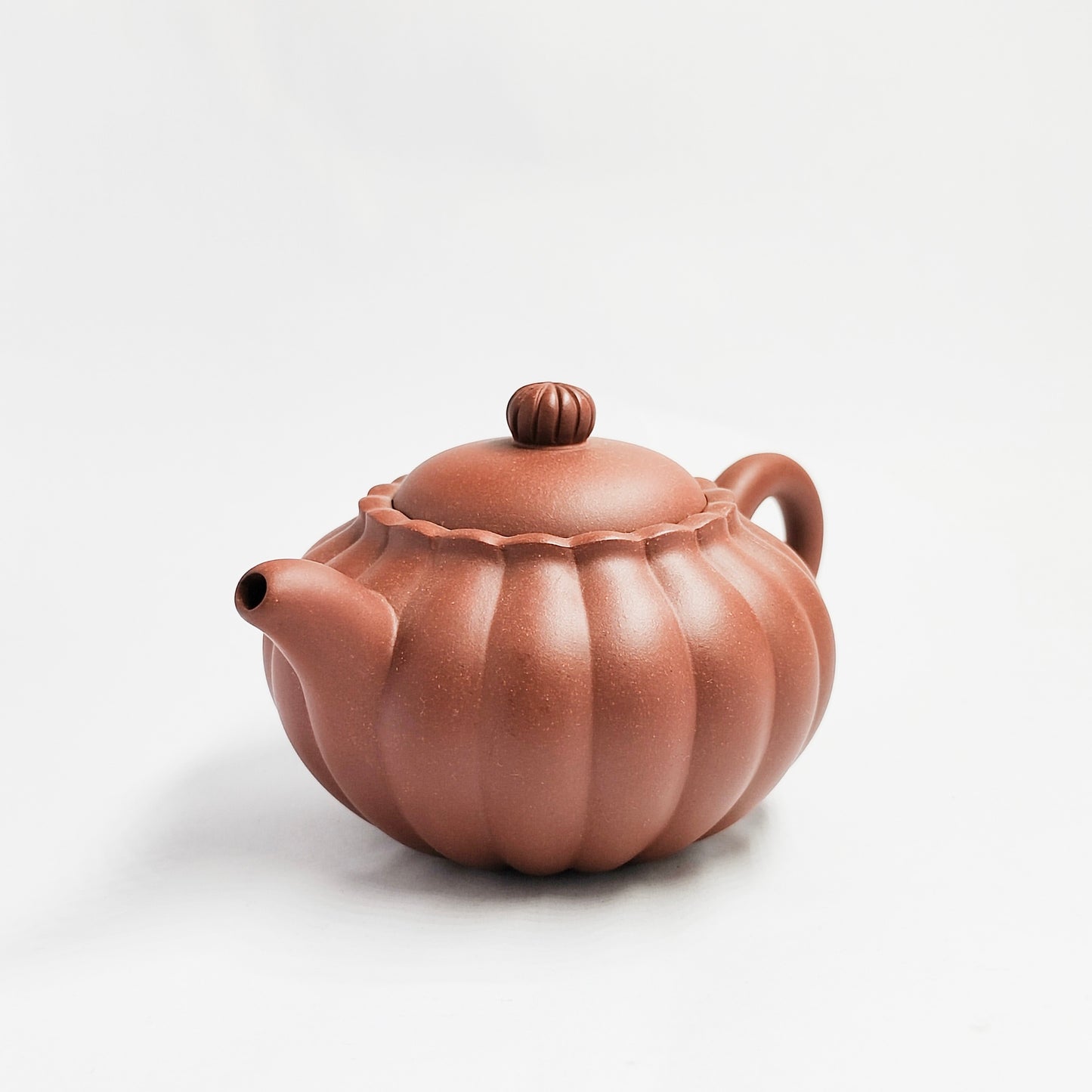 Vermilion Clay Chrysanthemum Petal Teapot