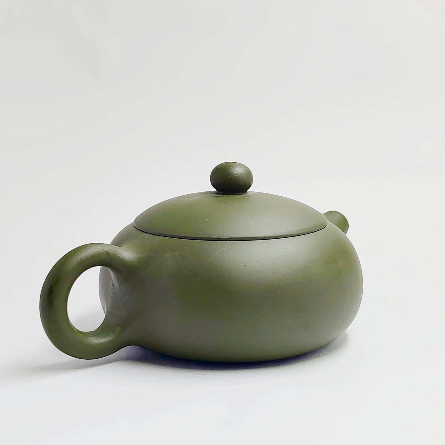 Emerald Branch and Spirited Bird Elegant Charm Teapot