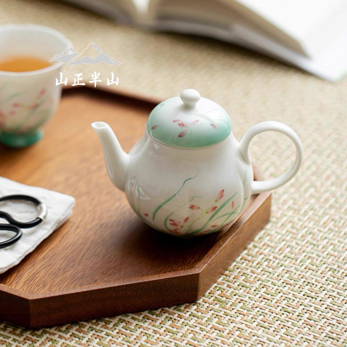 Handmade high-grade jade mud white porcelain hand-painted orchid small pot