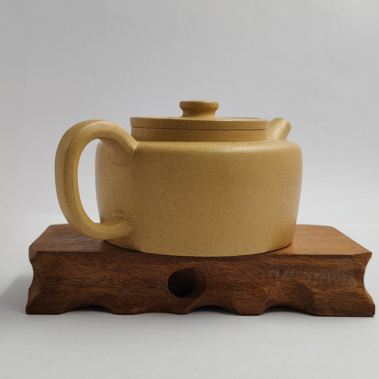 Zhou Wei Wang master handmade golden yellow clay Han Wa teapot