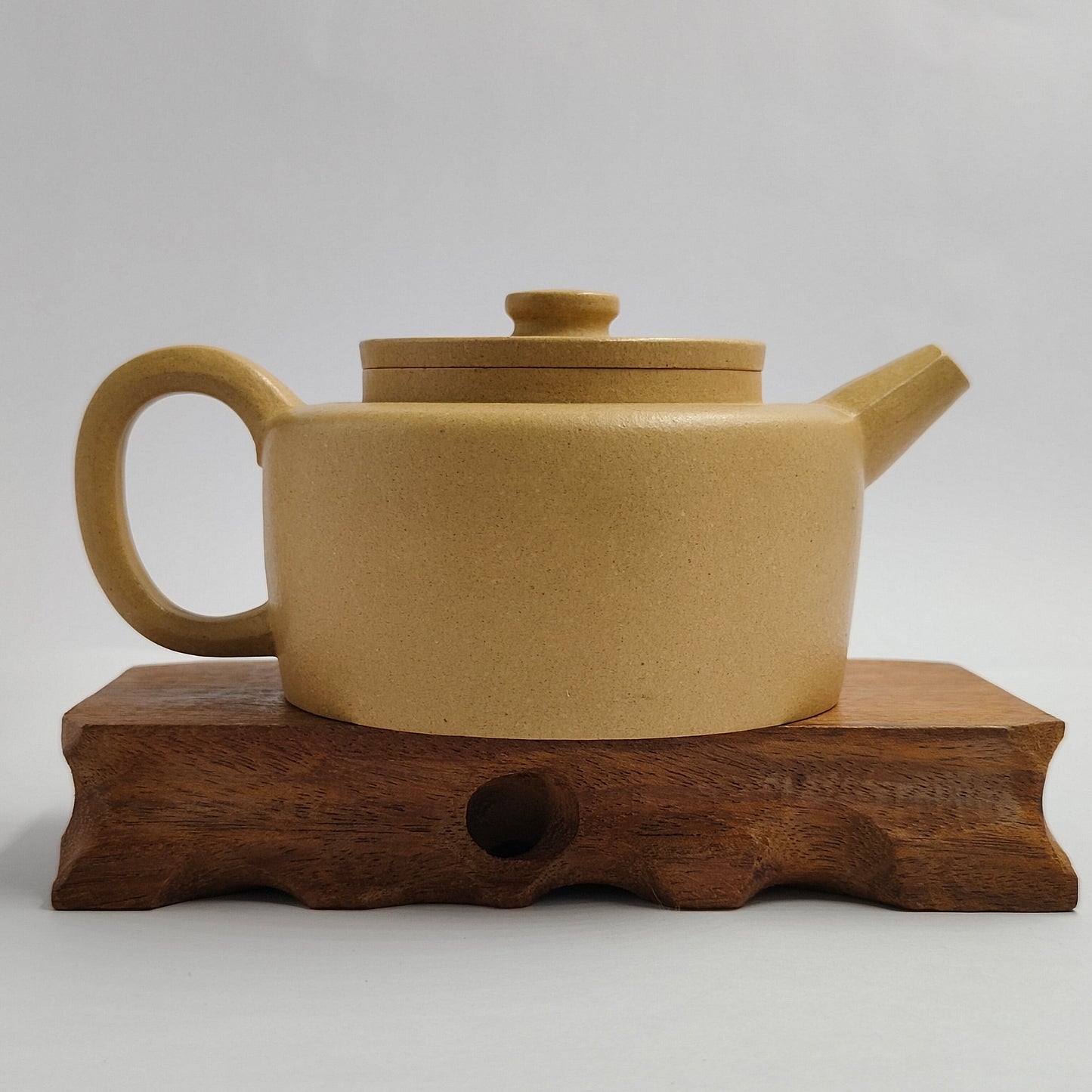 Zhou Wei Wang master handmade golden yellow clay Han Wa teapot