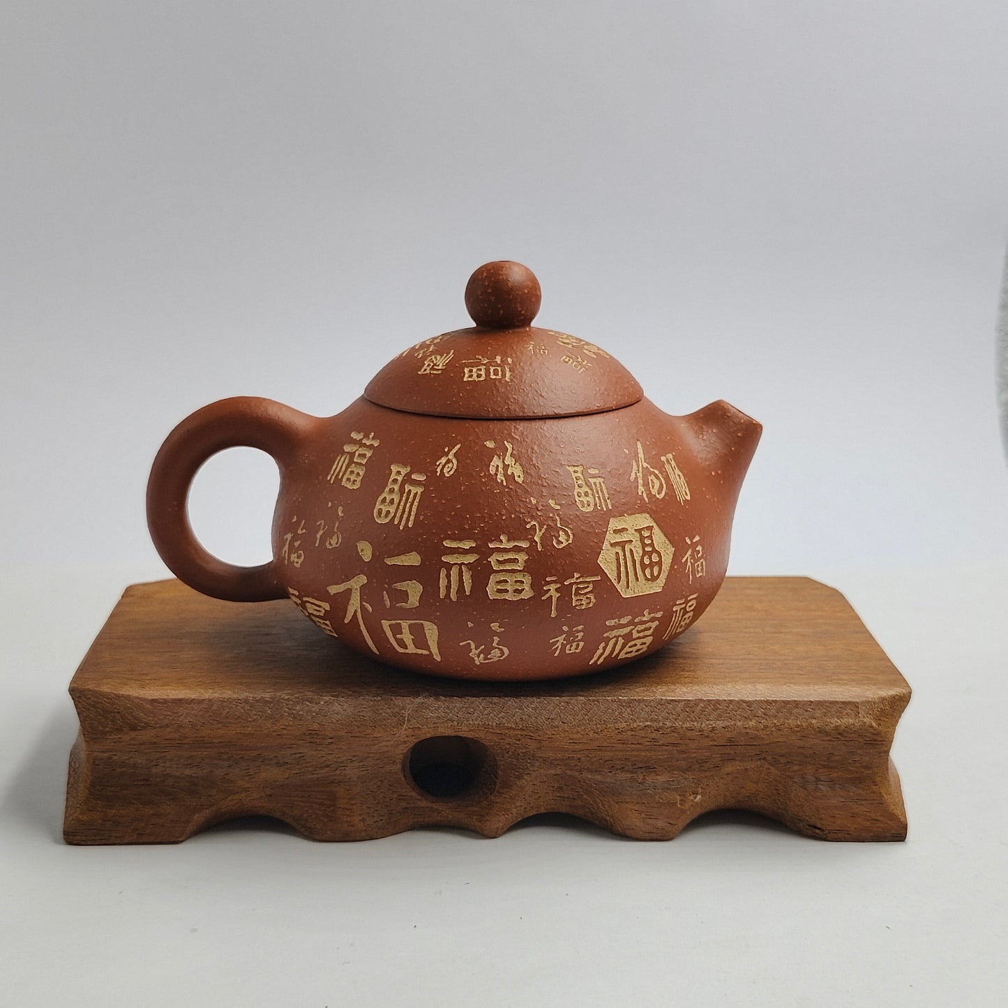 Master Xiang Jian handmade Baifu teapot.