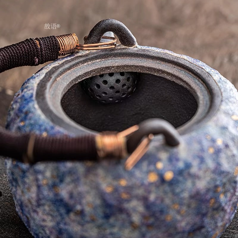 Master Lin Peifu handmade rock and mineral teapot and beam lifting pot.