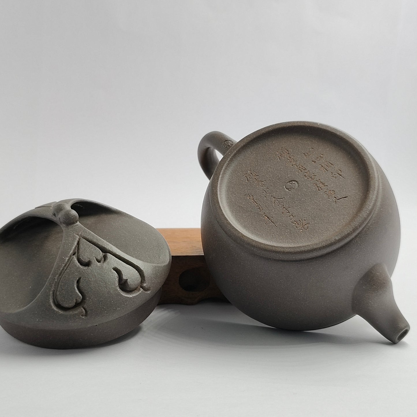 Master Yin Jiaji handmade green plaster Han Wa teapot