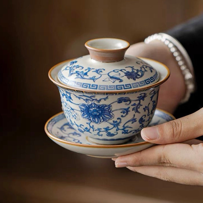 Blue-and-white Ruyao Three Talents Cover Bowl