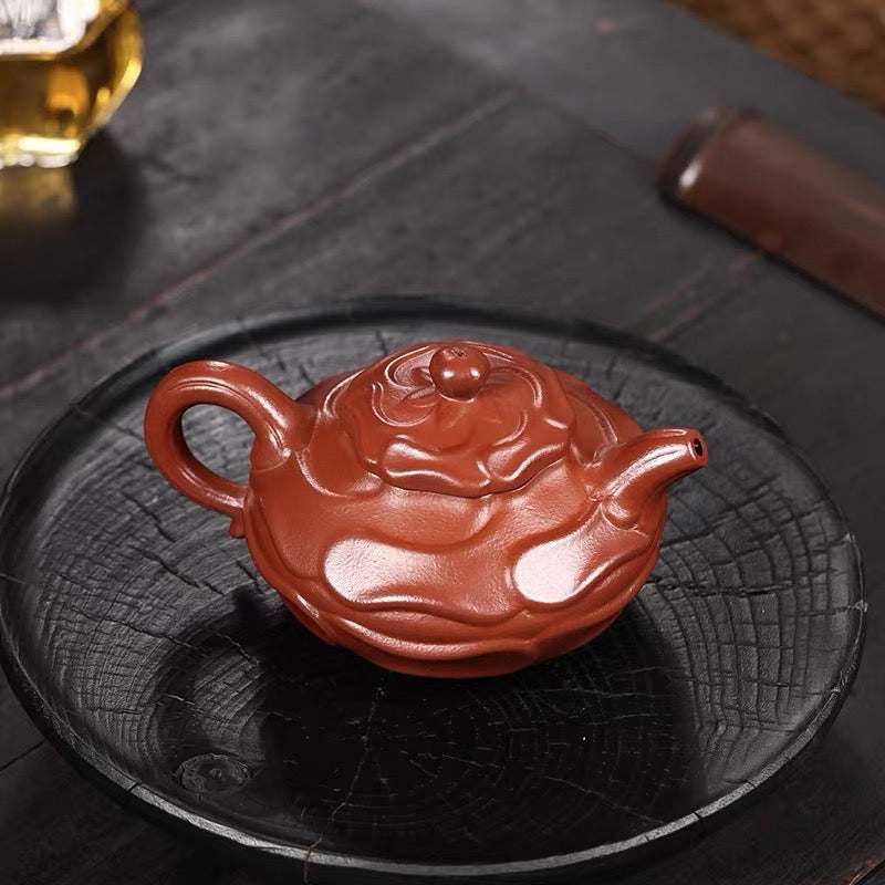 Dahongpao anemone in Yixing zishahu raw ore
