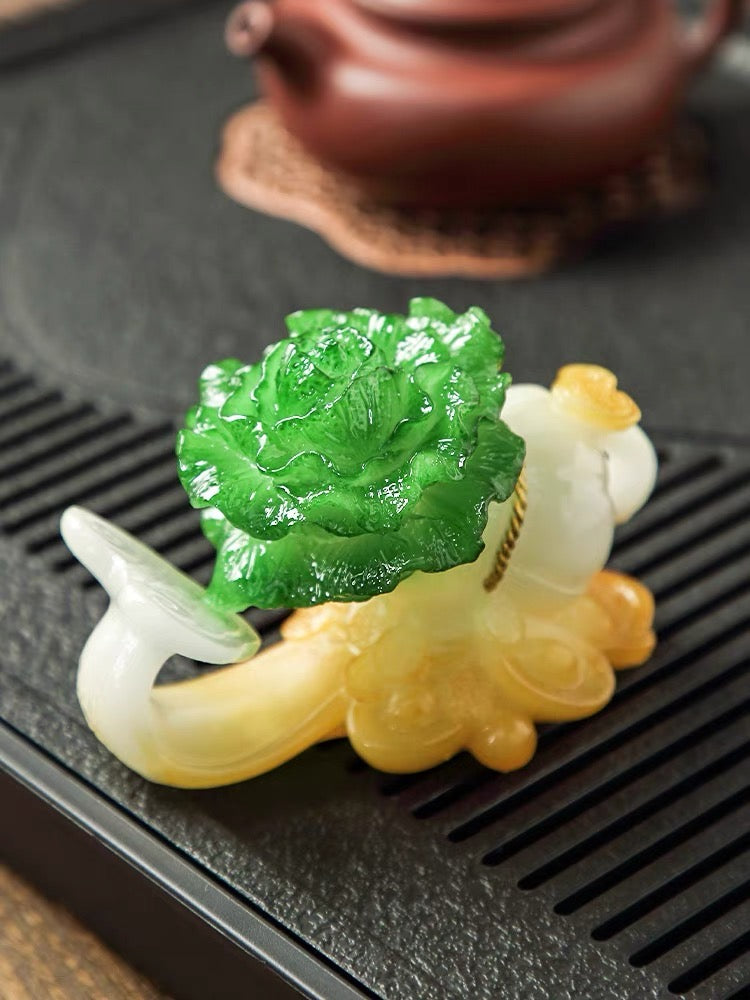 Simulation of cabbage tea pet ornaments can change color