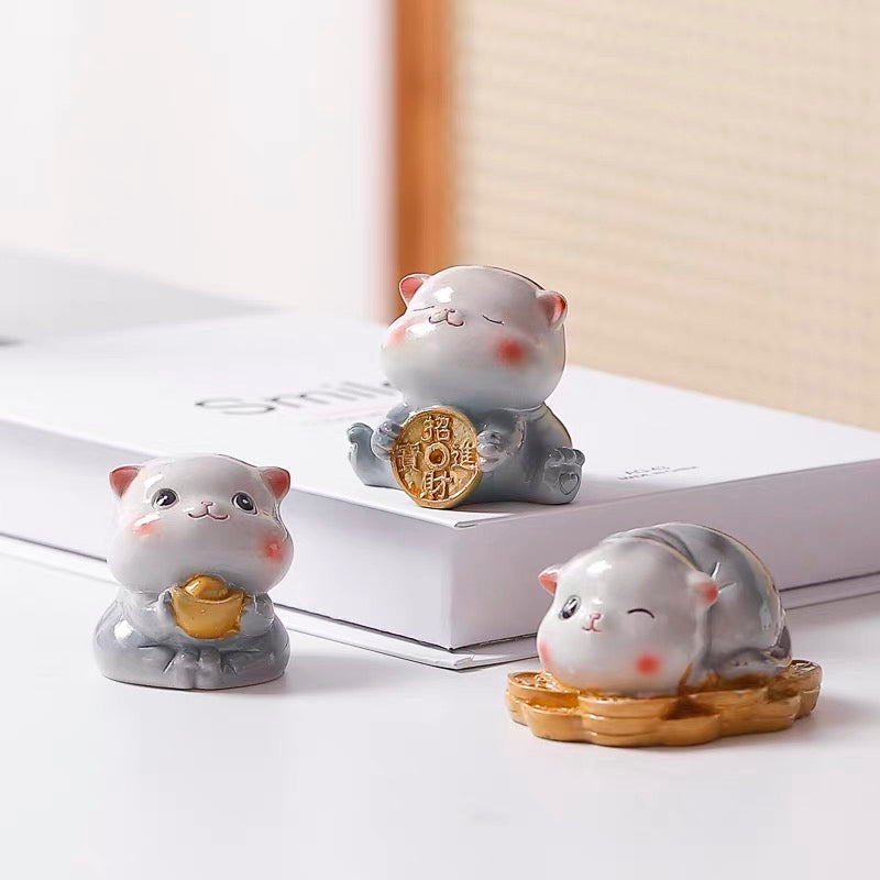 Lucky cats change color and cute pets change color with hot water