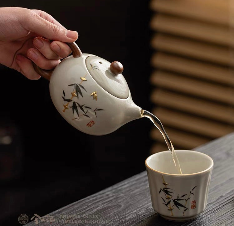 Ru kiln teapot with spade nails Xi Shi pot single pot