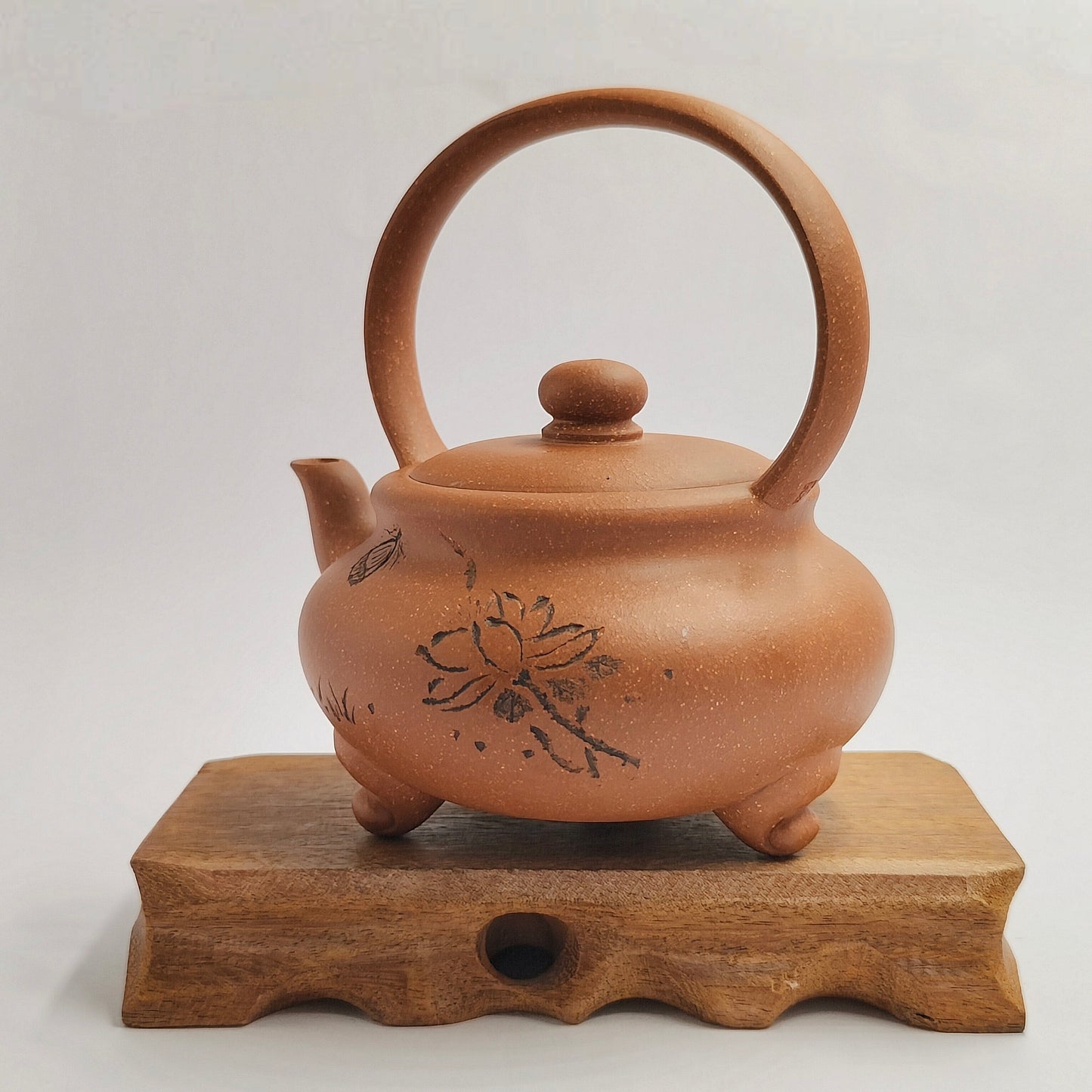 Master Yin Jiaji handmade Huangjianpo Tripod lifting beam teapot