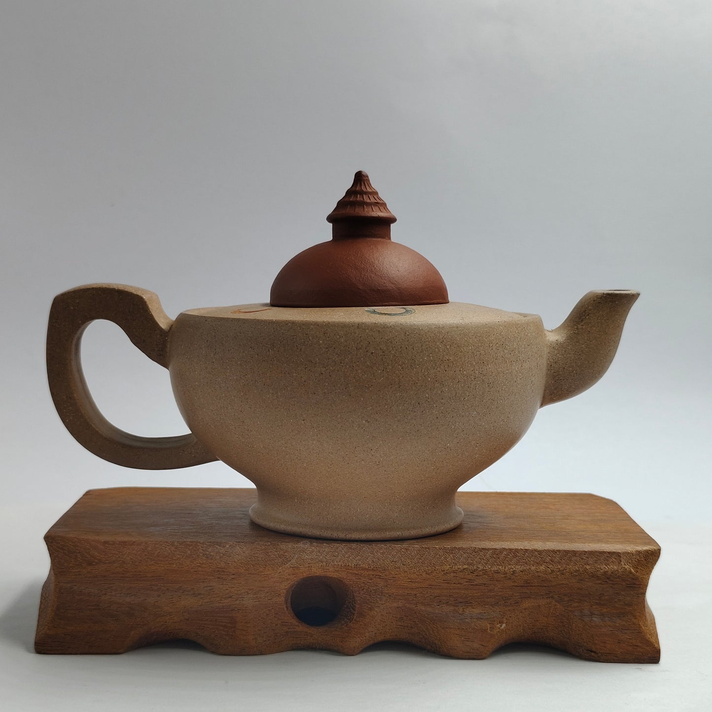 Master Yin Jiaji handmade the old mud red mud Tiantan five-ring pot.