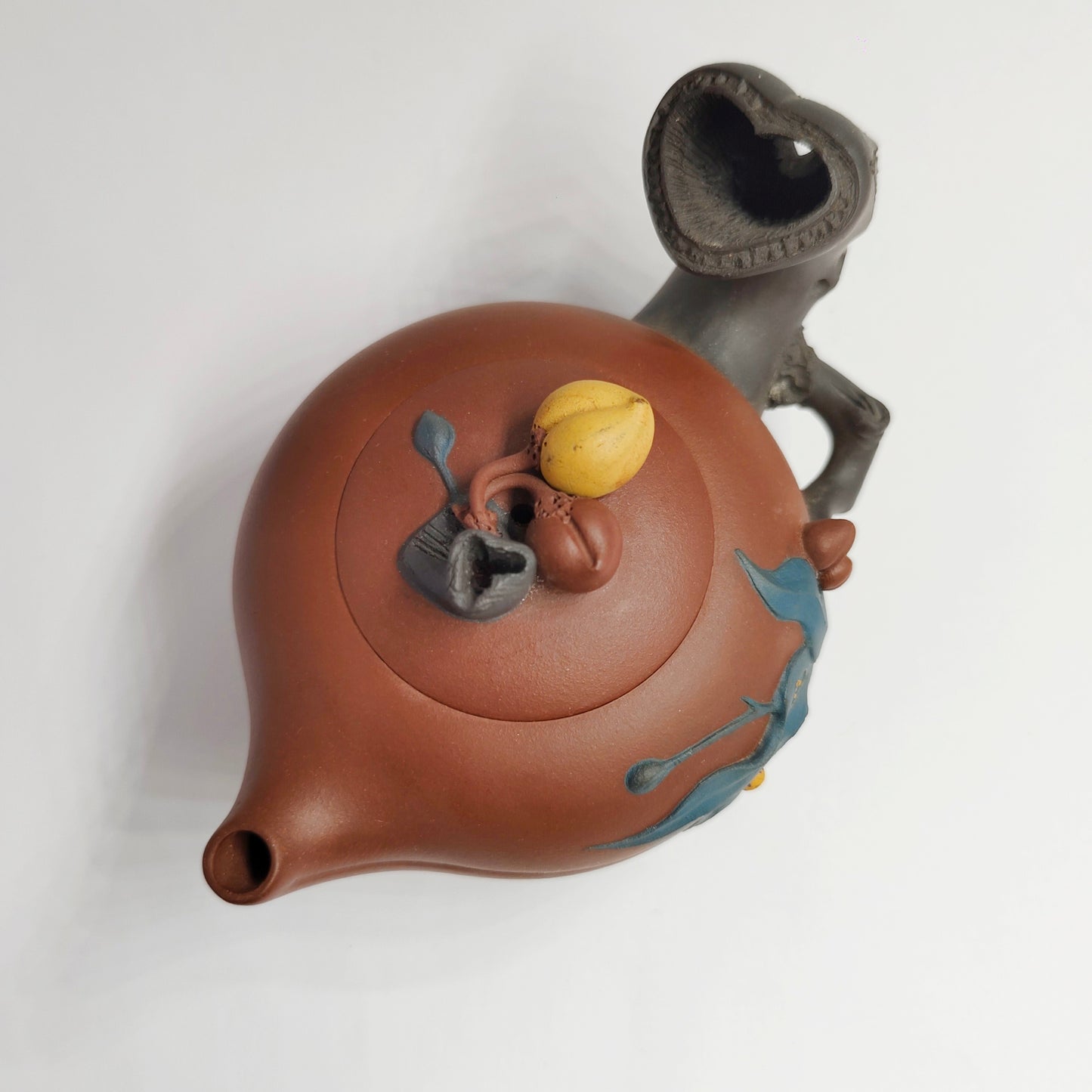 Zhuni Peach Auspicious Leaf Teapot