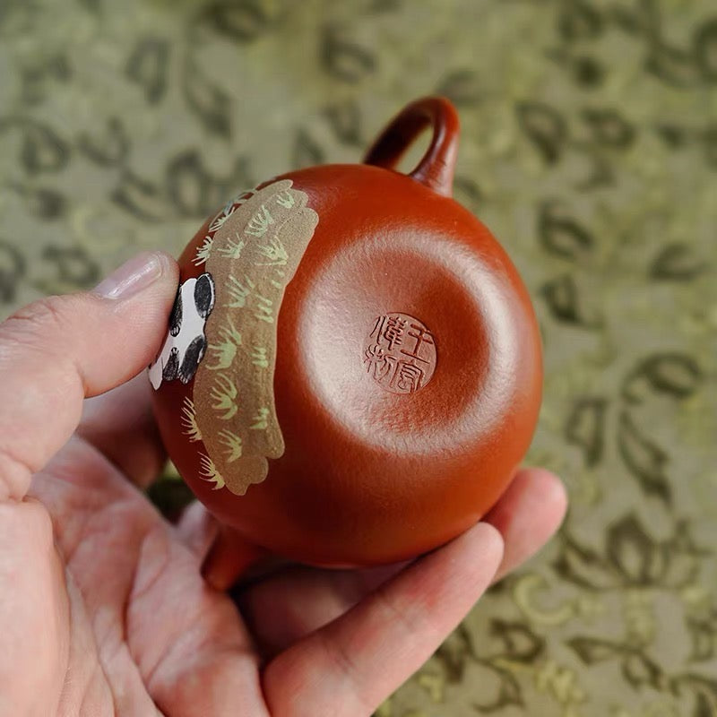 Yixing zishahu raw ore Zhu Mud hand-painted panda eggplant and melon.