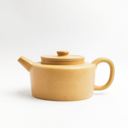 Zhou Wei Wang master handmade golden yellow clay Han Wa teapot