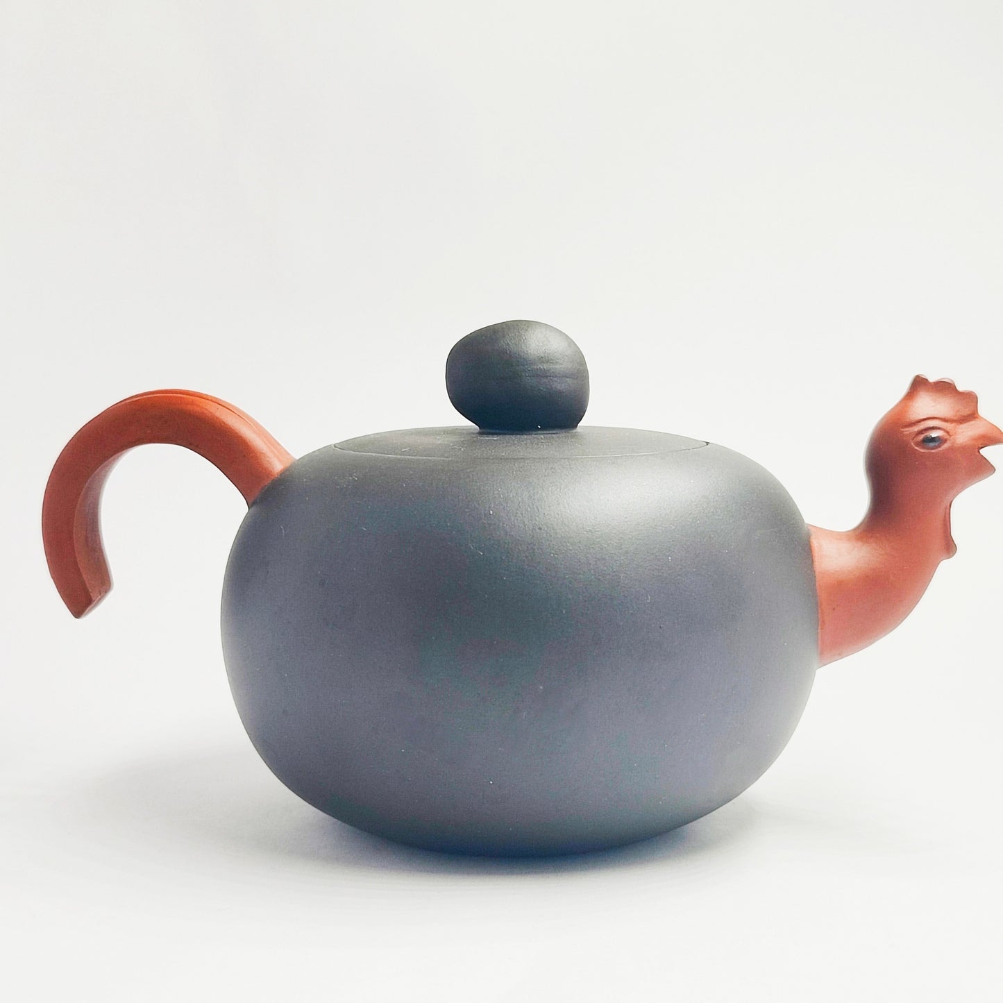The Rooster’s Call Teapot