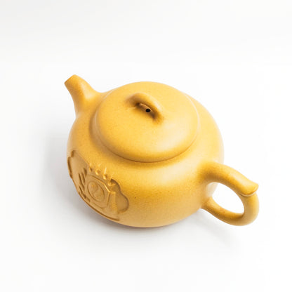Master Yin Jiaji handmade golden yellow clay Taiji teapot