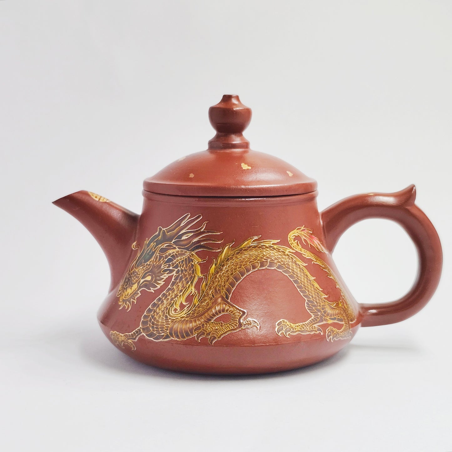 Zhuni Teapot with Golden-scaled Auspicious Dragon