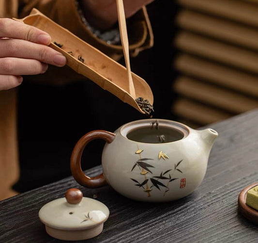 Ru kiln teapot with spade nails Xi Shi pot single pot