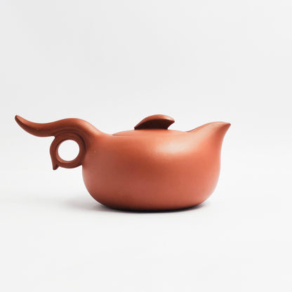 Master Xiang Jian hand-made Bian Xishi teapot.