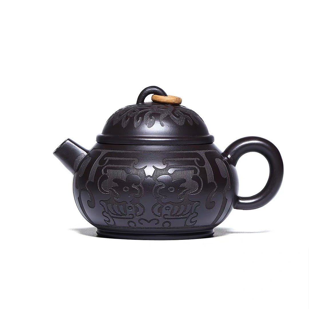 Yixing zishahu raw ore black mud famous hand-made teapot