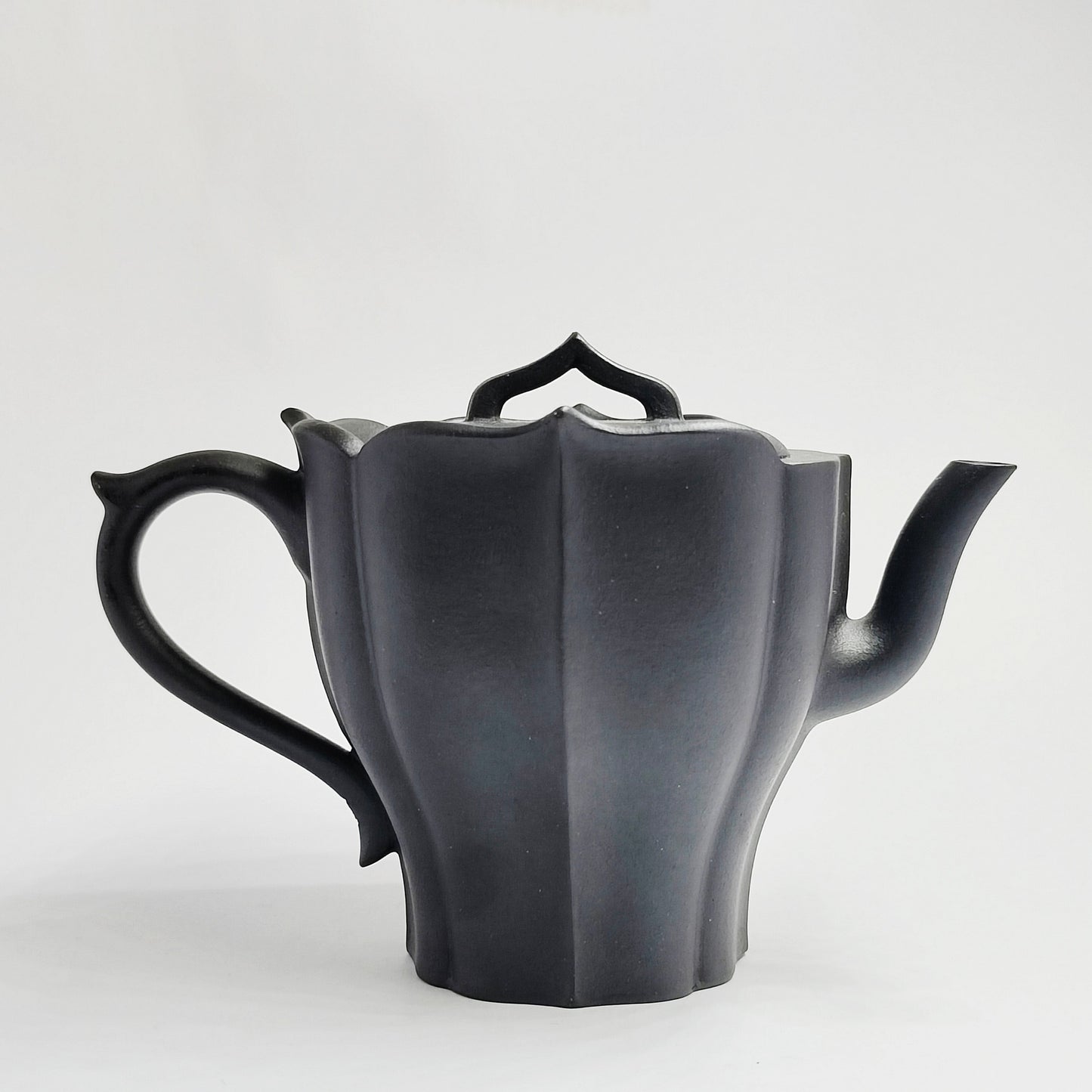 Monk’s Cap Teapot