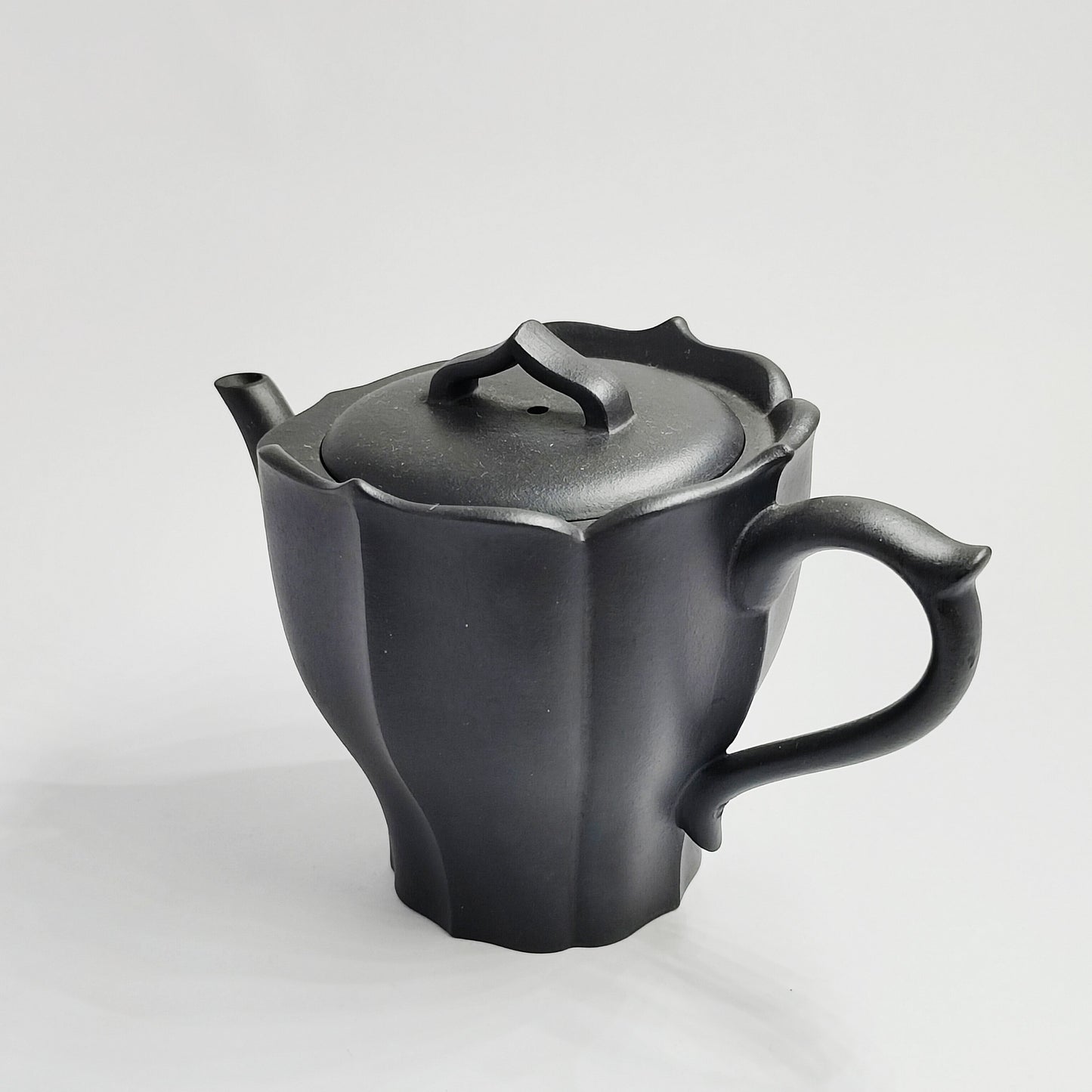 Monk’s Cap Teapot