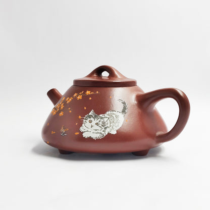 Shipiao Teapot with a Cat Frolicking Among Plum Blossoms