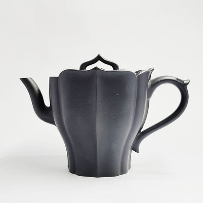 Monk’s Cap Teapot