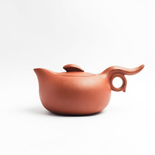 Master Xiang Jian hand-made Bian Xishi teapot.