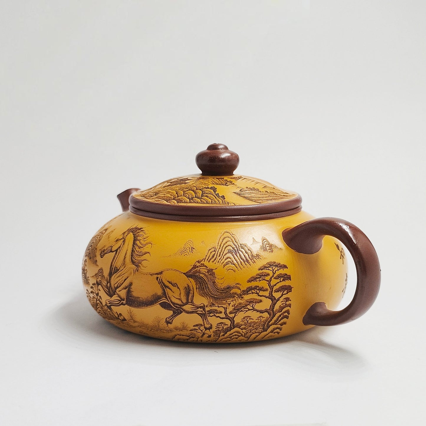 Two-tone Teapot with Galloping Horse and Magnificent Mountains and Rivers