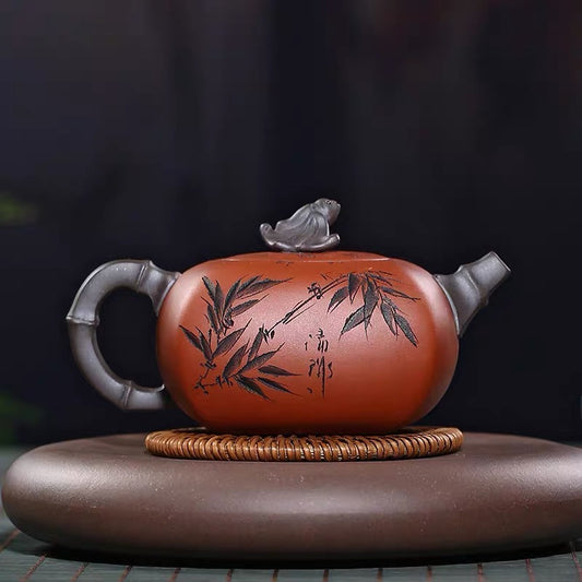 Sifang Zhufu Zisha Hu hand-carved and painted