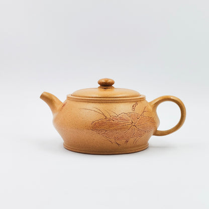 Lotus-Shadow Plain Sand Teapot
