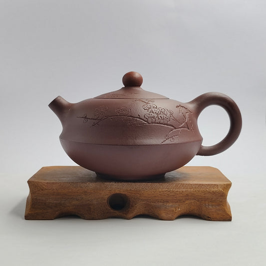 Master Yin Jiaji handmade Roshi clay lucky strike teapot.