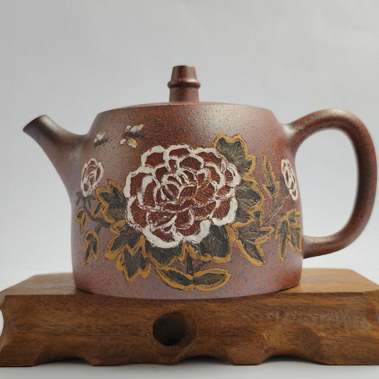 Zhou Wei Wang master handmade Peony teapot