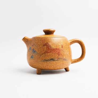 Golden Sand Steed Shadow Teapot