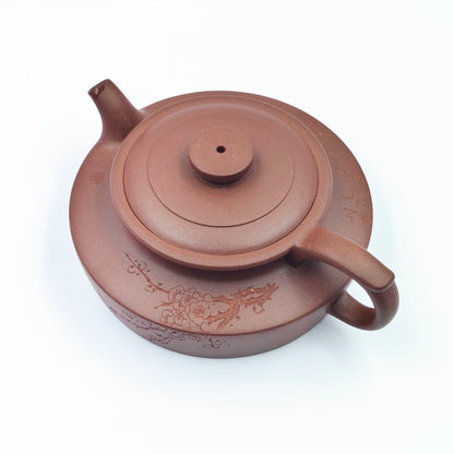 Plum-Branch Flat-Belly Teapot