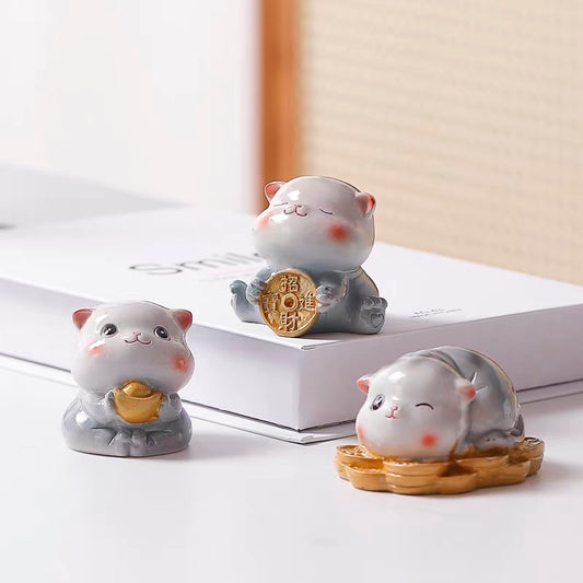Lucky cats change color and cute pets change color with hot water