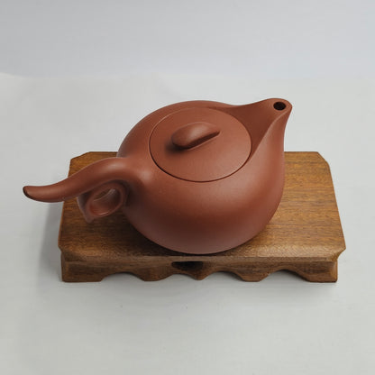 Master Xiang Jian hand-made Bian Xishi teapot.