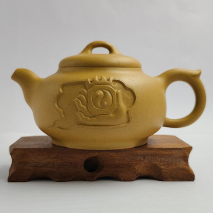 Master Yin Jiaji handmade golden yellow clay Taiji teapot