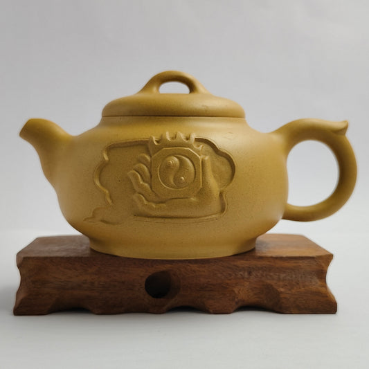 Master Yin Jiaji handmade golden yellow clay Taiji teapot