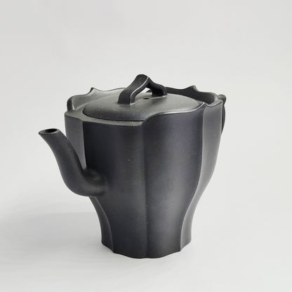 Monk’s Cap Teapot