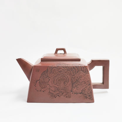 Majestic Tiger Square Zun Teapot