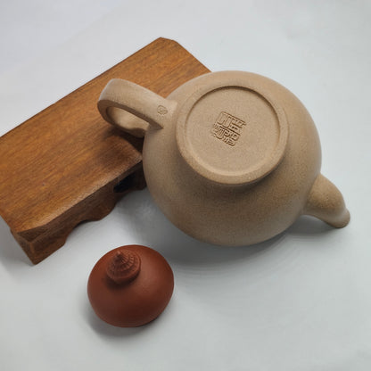 Master Yin Jiaji handmade the old mud red mud Tiantan five-ring pot.