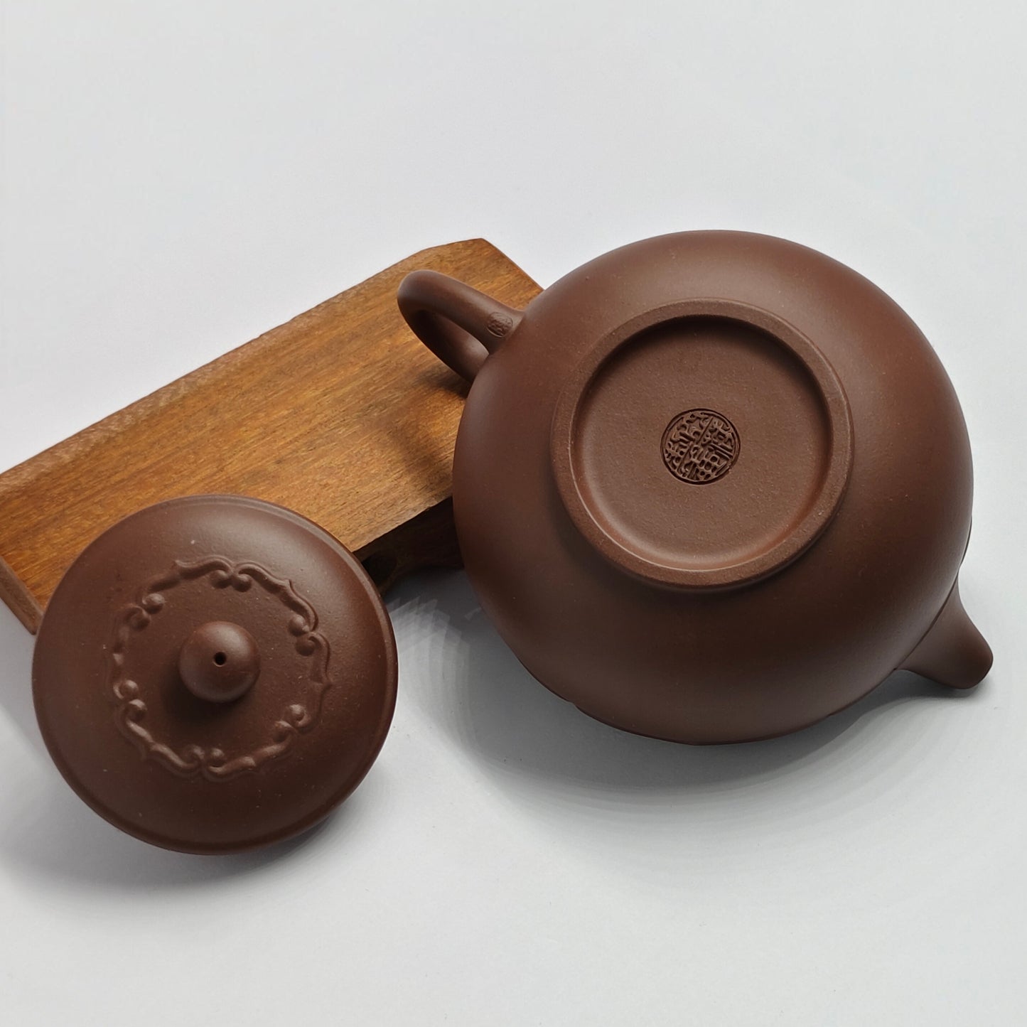 Master Yin Jiaji handmade Roshi mud Ru Yi teapot