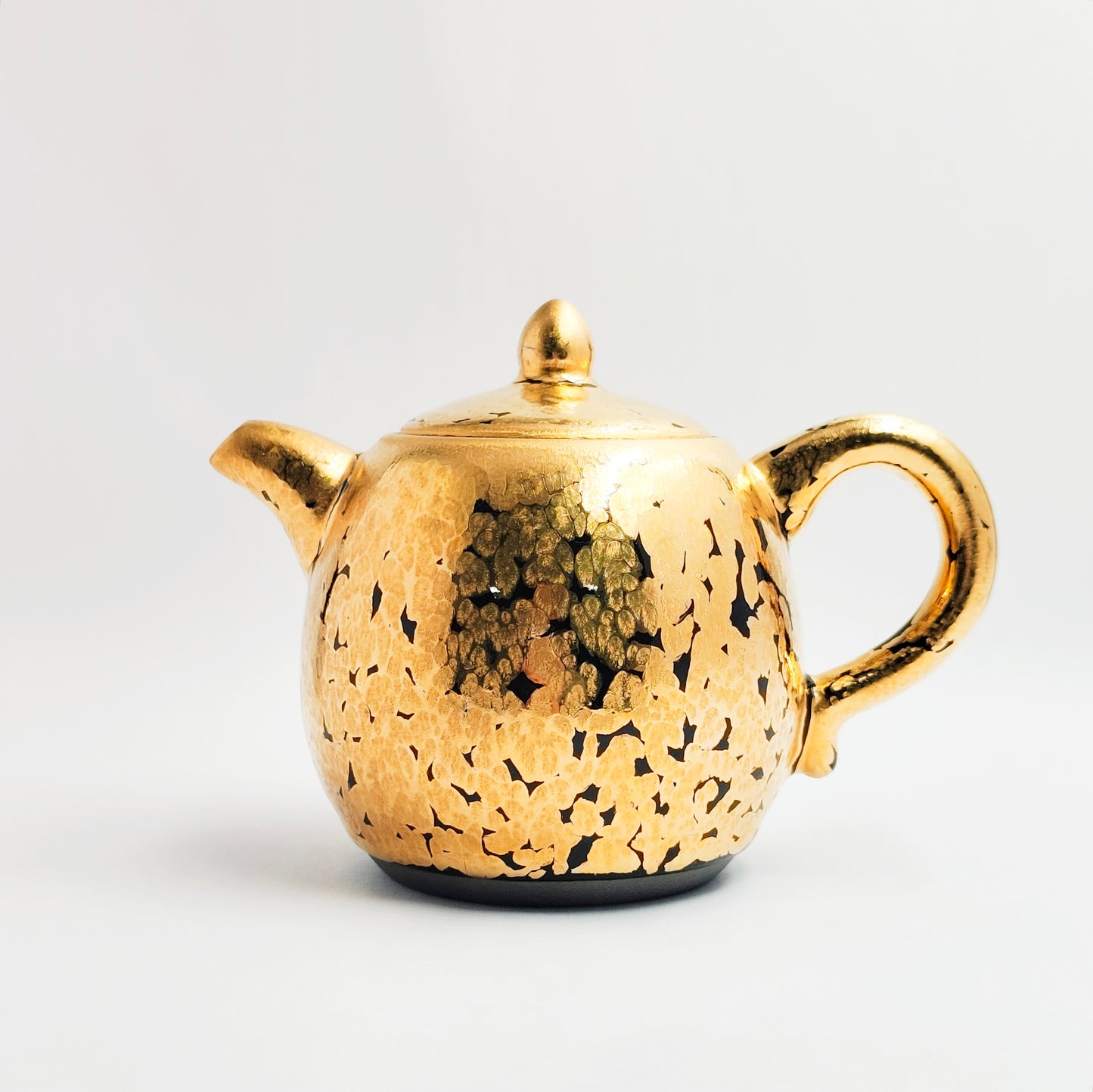 Dragon Egg Teapot with Golden Scaled Texture