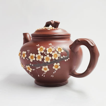 Zhuni Teapot with Plum Blossoms Heralding Spring
