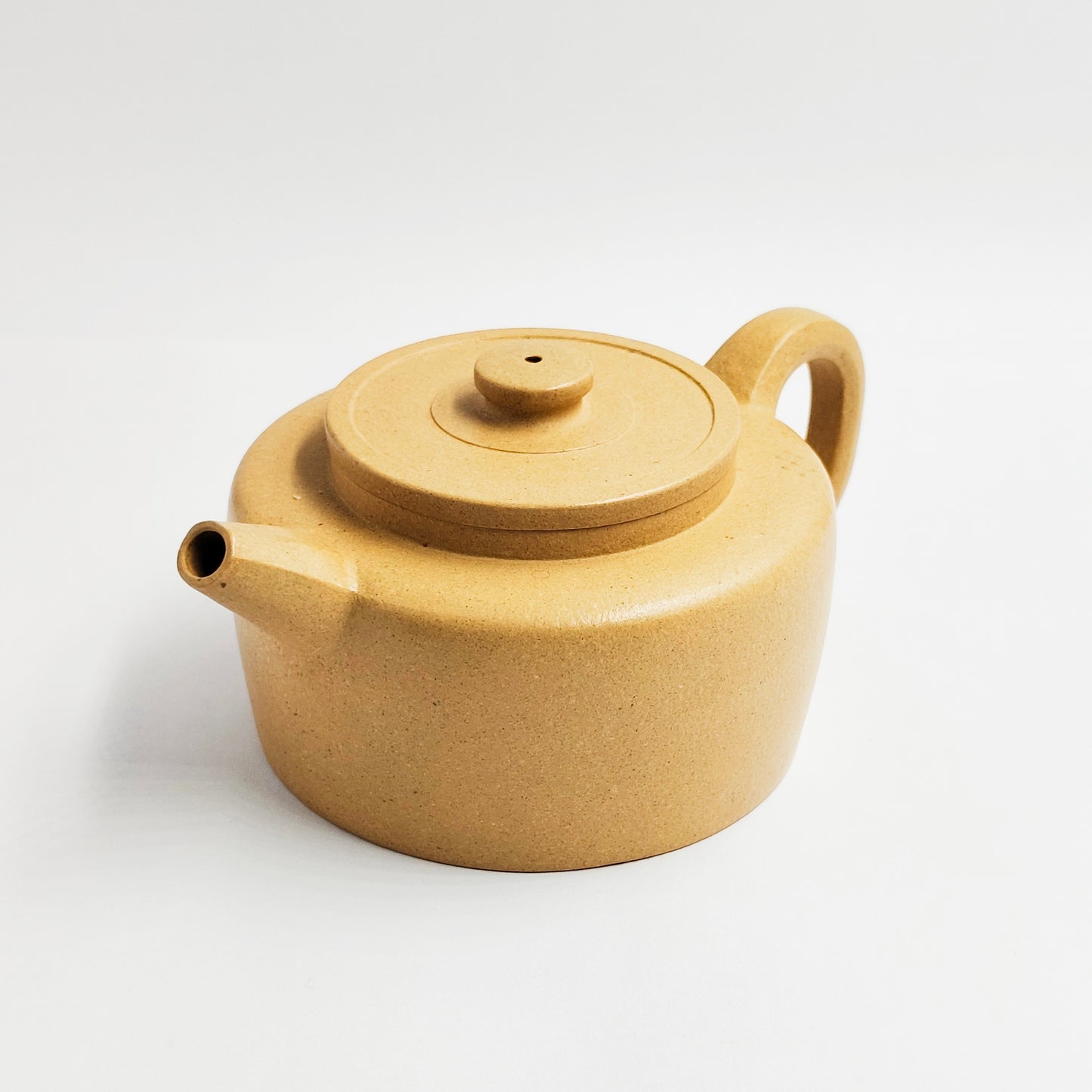 Zhou Wei Wang master handmade golden yellow clay Han Wa teapot