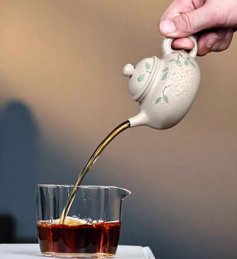 The teapot of Zisha teapot section is mud-filled and elegant.