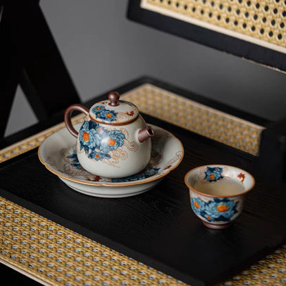 Ruyao teapot can be opened to make tea in a single pot.