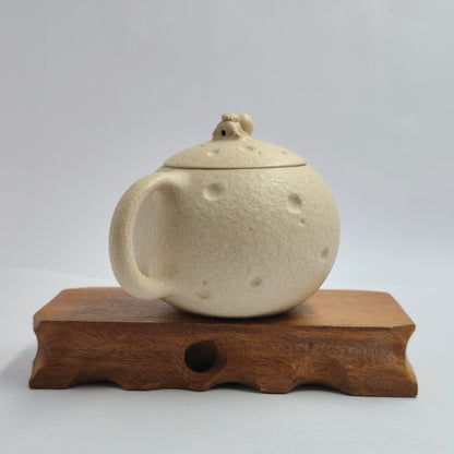 Master Yin Jiaji handmade white clay wandering moon teapot